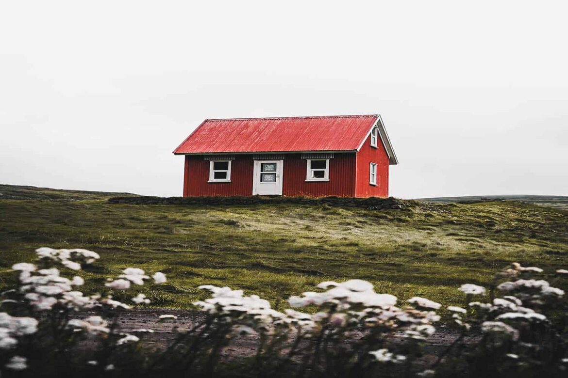 Tiny House alleine auf Insel in Polen