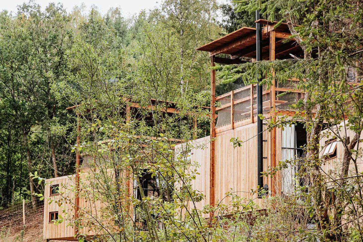 Tiny Houses im Wald in Bayern